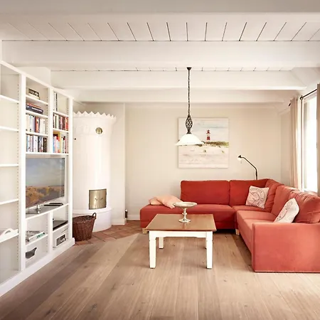 Reethues Marta - Rechts Ferienhaus Utersum