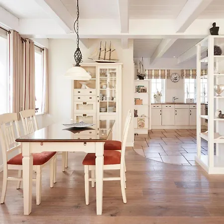 Reethues Marta - Rechts